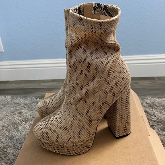 ASOS platform leopard print boots - Picture 1 of 1